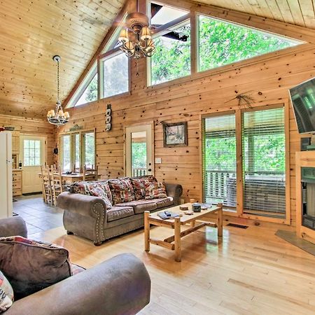 Cabin With Hot Tub And Deck About 12 Mi To Pigeon Forge! سيفيرفيل المظهر الخارجي الصورة