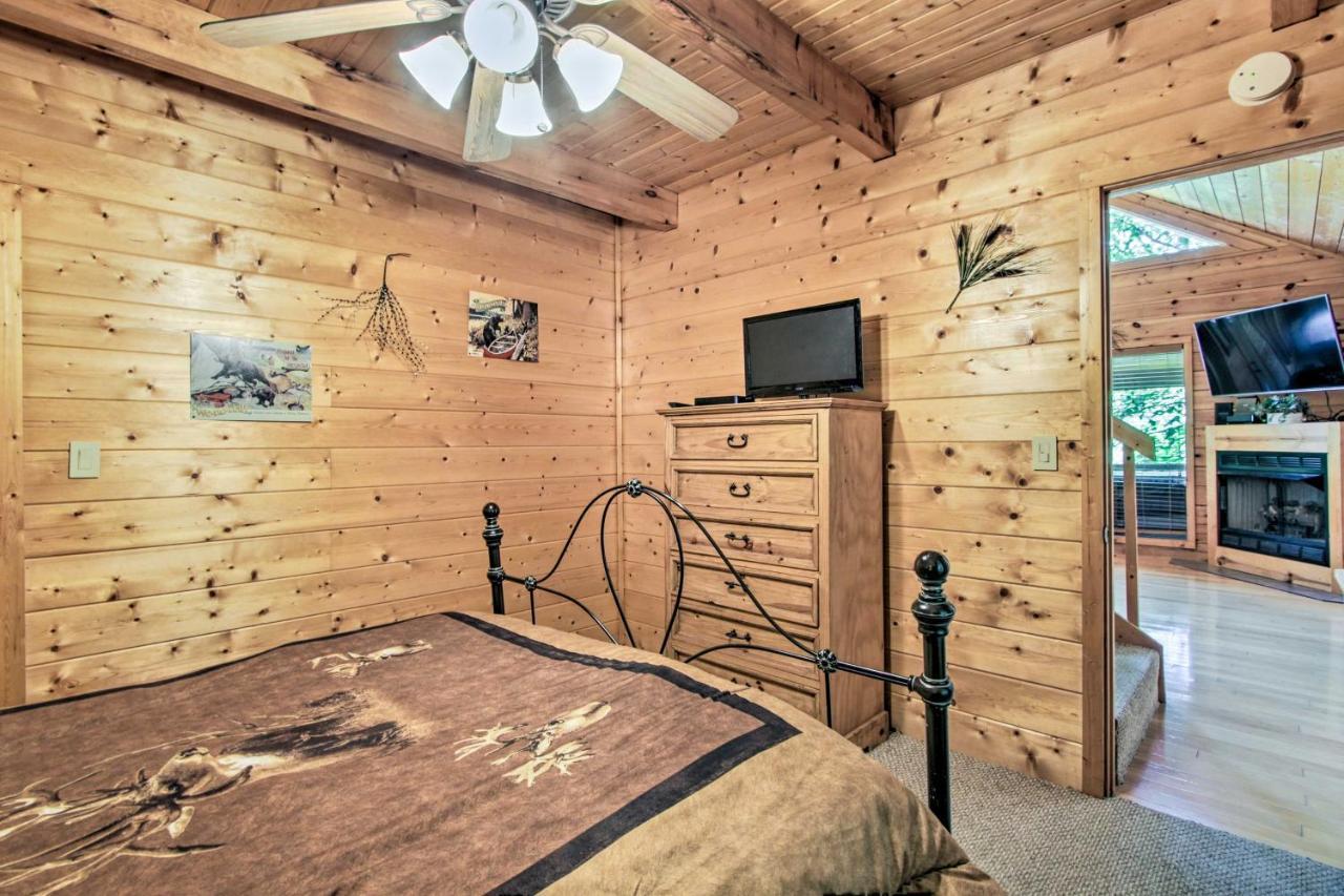 Cabin With Hot Tub And Deck About 12 Mi To Pigeon Forge! سيفيرفيل المظهر الخارجي الصورة