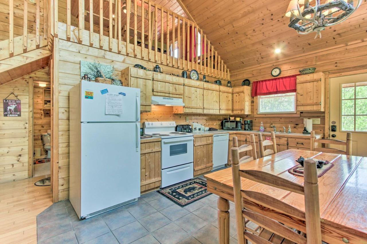 Cabin With Hot Tub And Deck About 12 Mi To Pigeon Forge! سيفيرفيل المظهر الخارجي الصورة